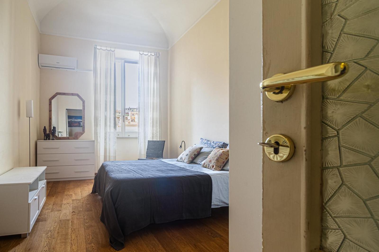 Porta Pia * * * * * - Luxury Flat *
